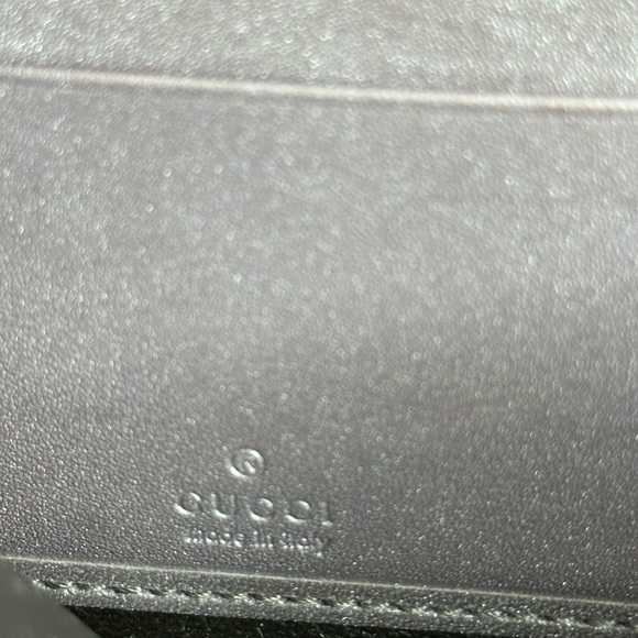 💯Authentic Gucci Zipped Around Long Wallet🍀 - Picture 10 of 16
